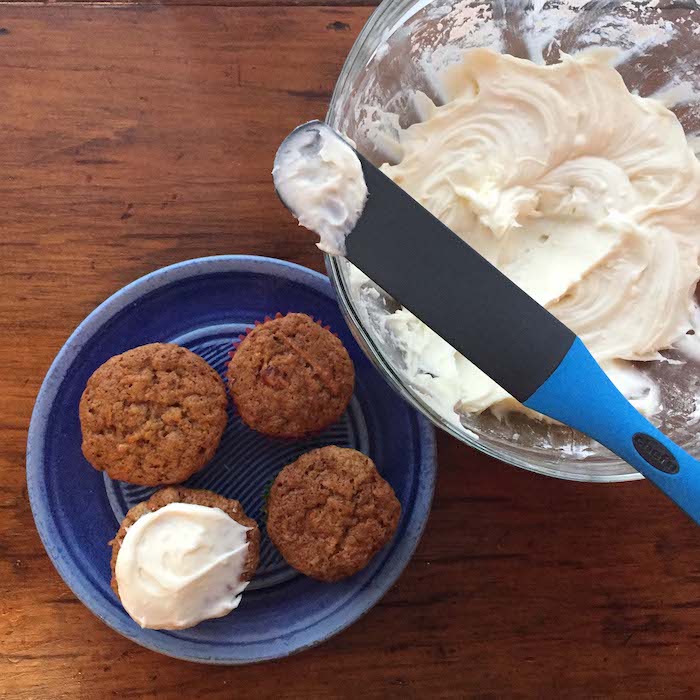 Cream Cheese Frosting on Cupcakes