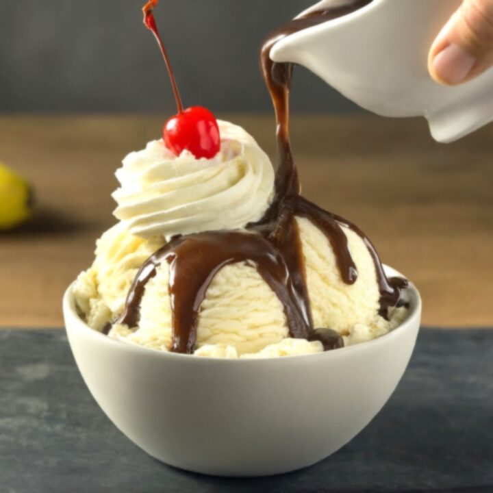 homemade chocolate sauce ice cream topping