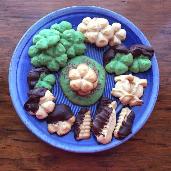 Holiday Spritz Cookies, simple Christmas Cookies.