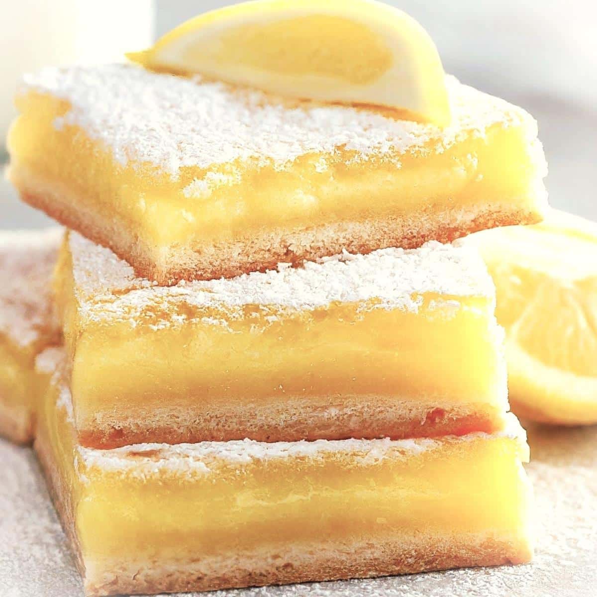 how to make lemon squares with a light powdered sugar topping