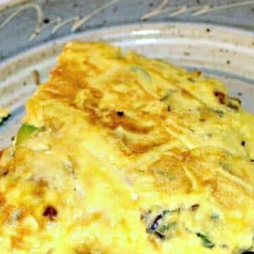 how to make a smoked salmon omelet