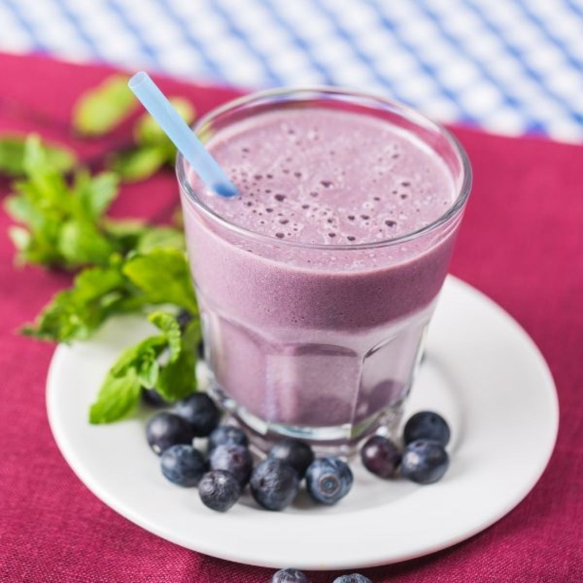 blueberry mint smoothie
