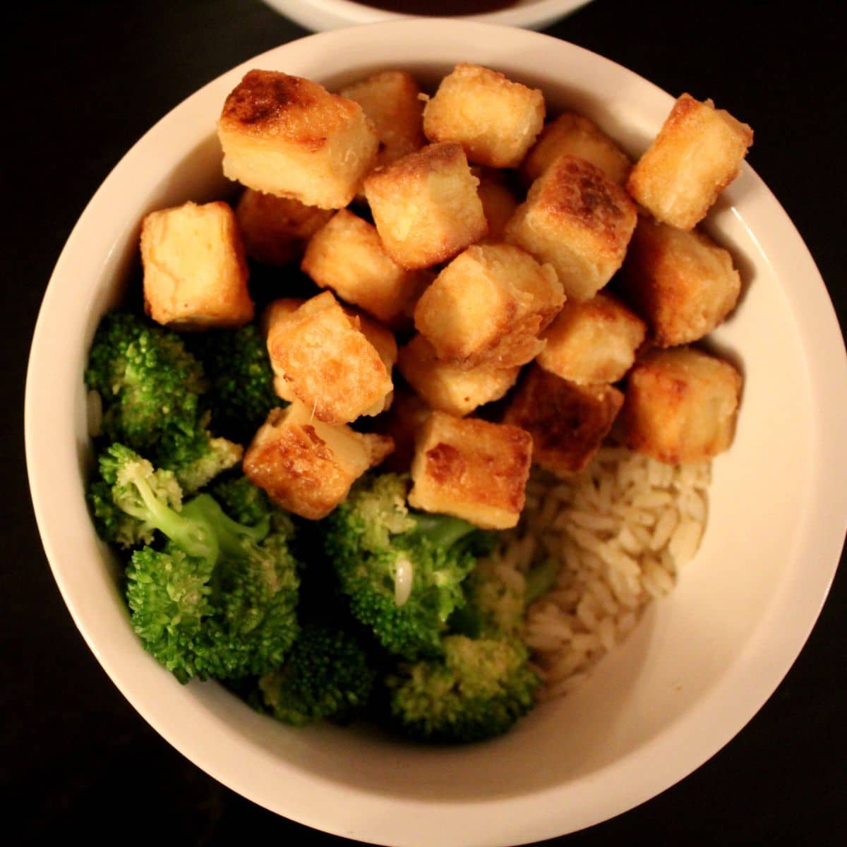 crispy tofu with broccoli and rice