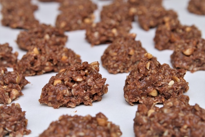 how to make no bake chocolate oatmeal candy