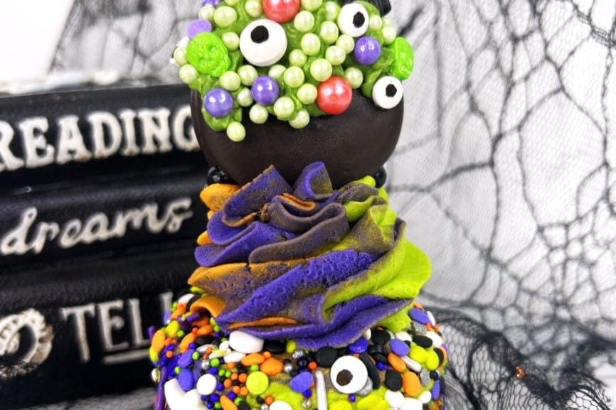 Hocus Pocus Movie Inspired Cupcakes