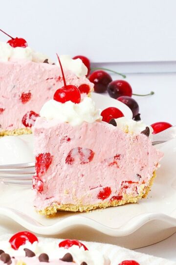 fluffy cherry chip cool whip pie recipe