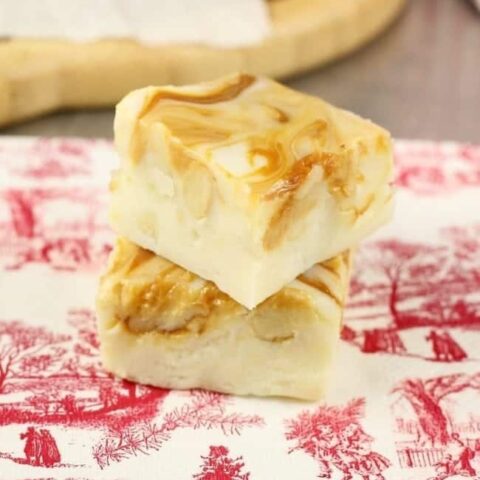 white chocolate macadamia fudge