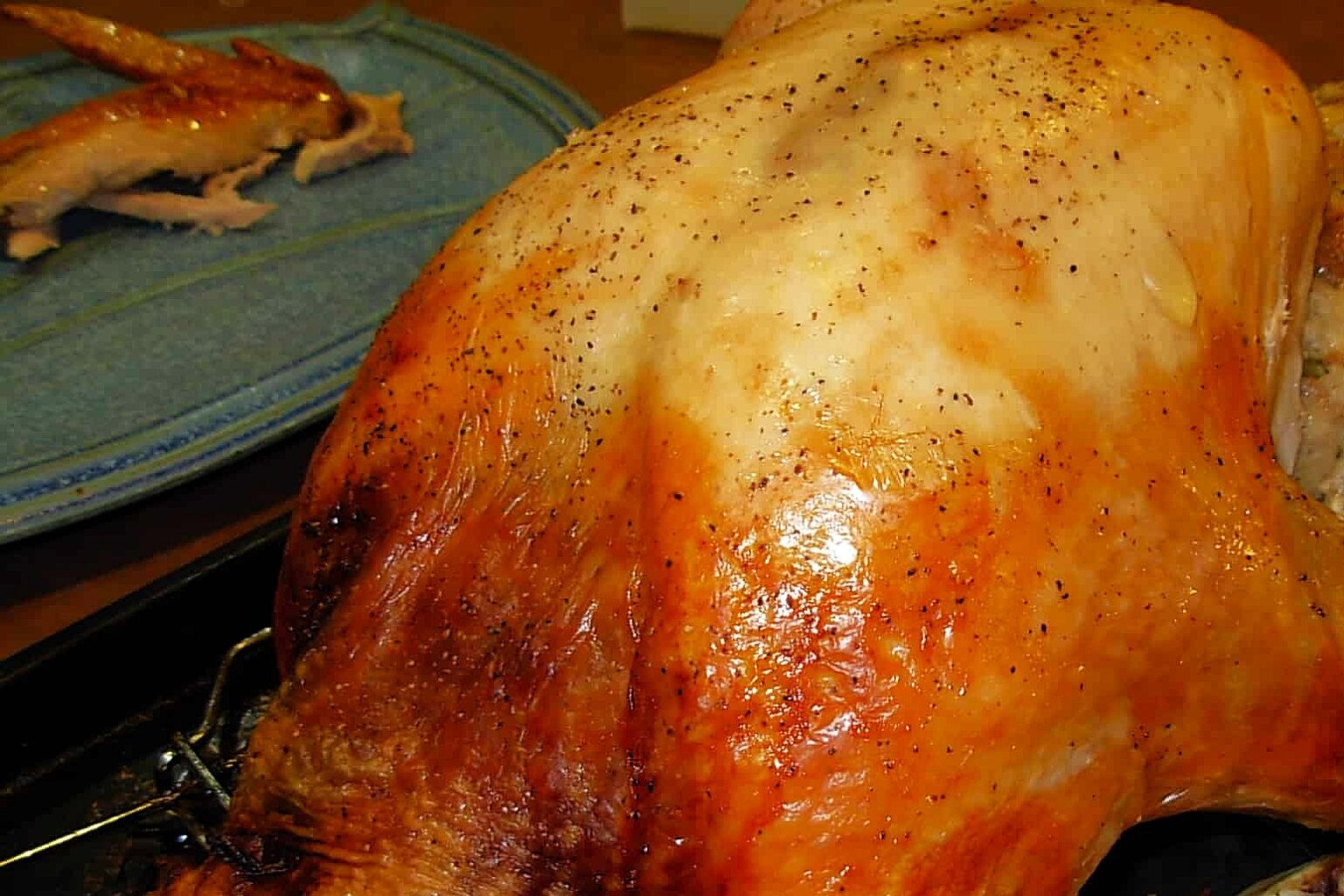 cook a turkey until it is moist and juicy