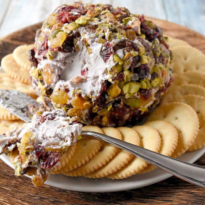 blue cheese cranberry ball