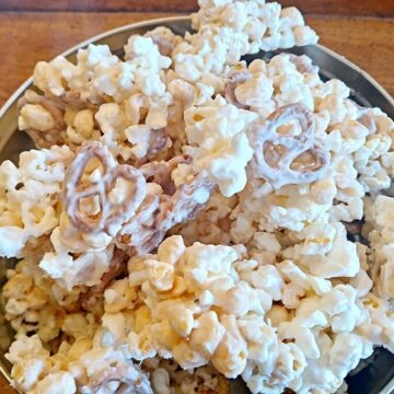 vanilla almond bark popcorn pretzel corn pop candy recipe