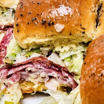 the best Italian Slider sandwiches on Hawaiian Rolls