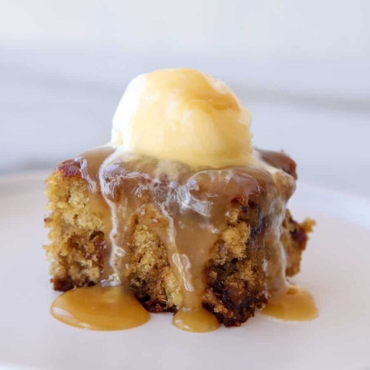 sticky toffee pudding