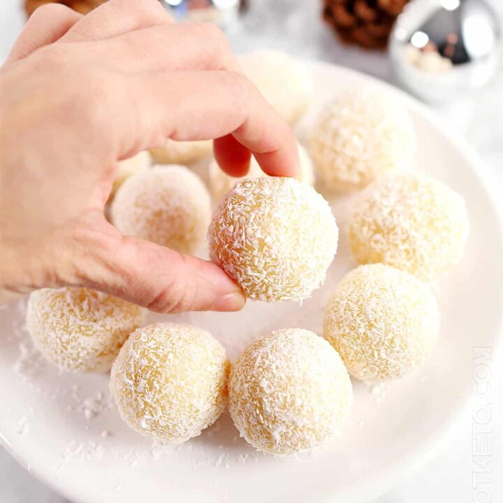 Coconut snack balls