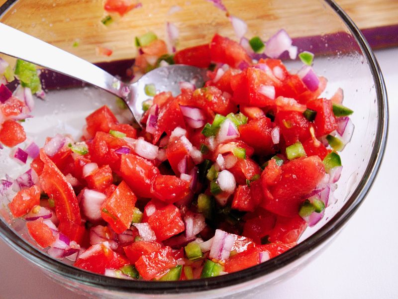 add tomatoes to guacamole