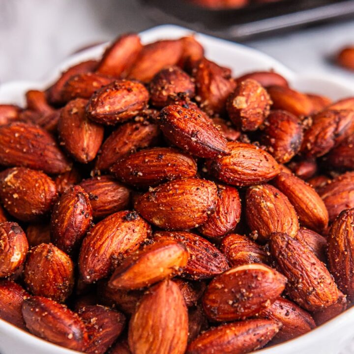 roasted garlic almonds
