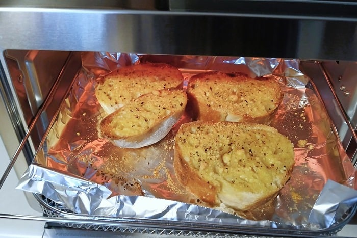 toasted Italian bread 1