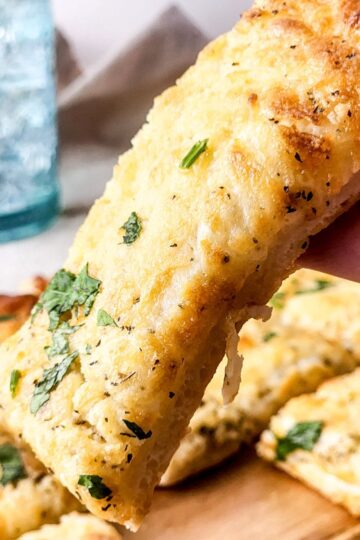 close up cheesy bread sticks