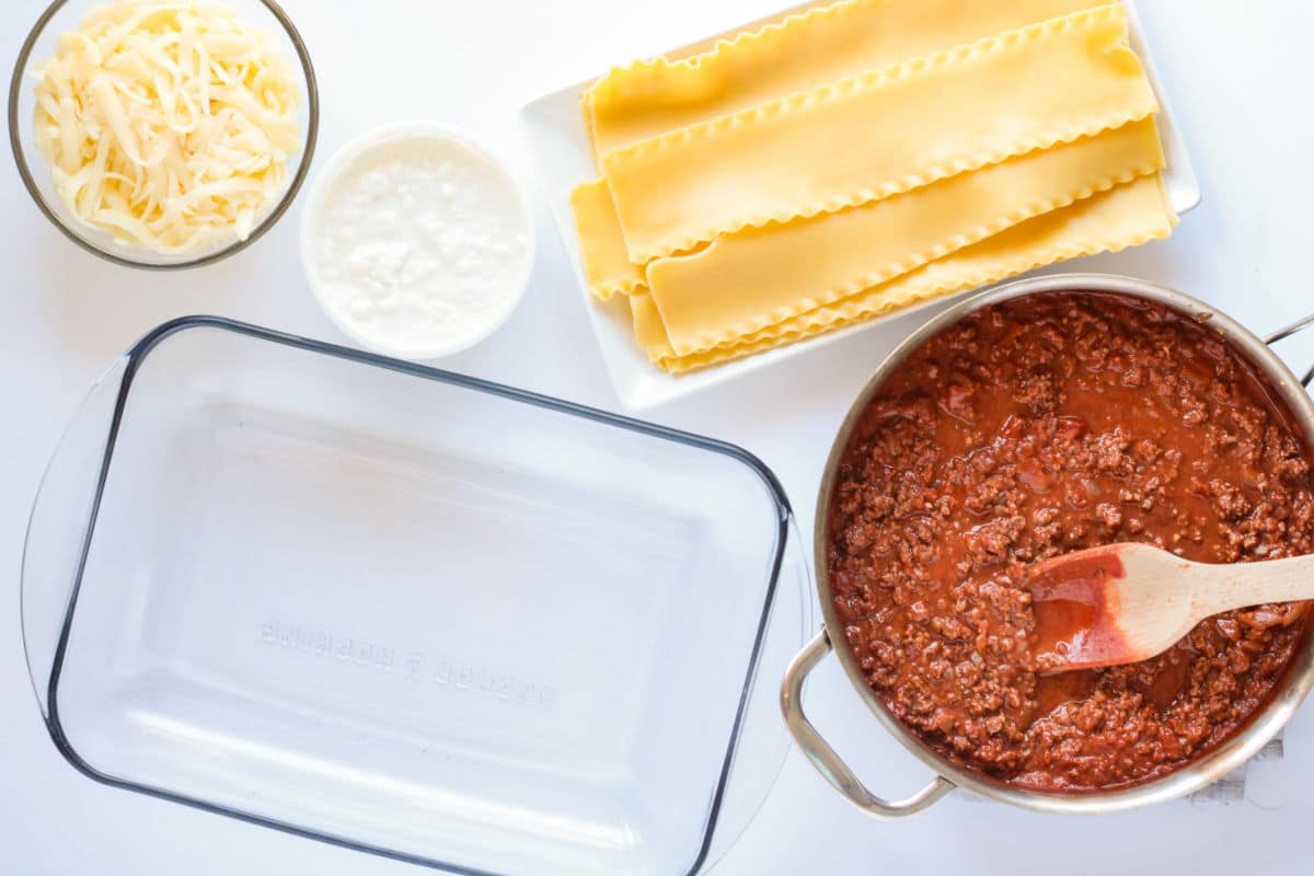 making lasagna