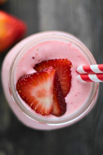 close up of strawberry lemonade shake