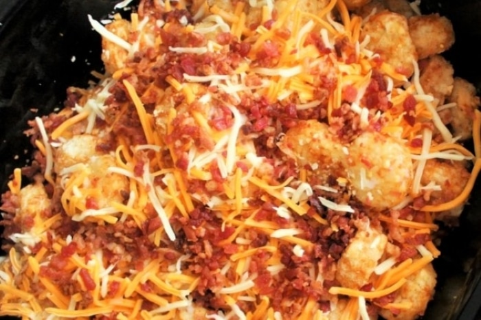 slow cooker or crock pot chicken and tater tot casserole recipe