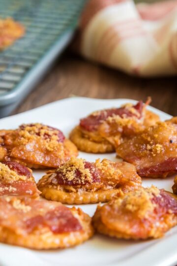 spicy glazed bacon cracker appetizers